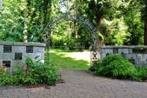 Robinson Memorial Park Children's Garden Entry Robinson Memorial Park Children's Garden Entry